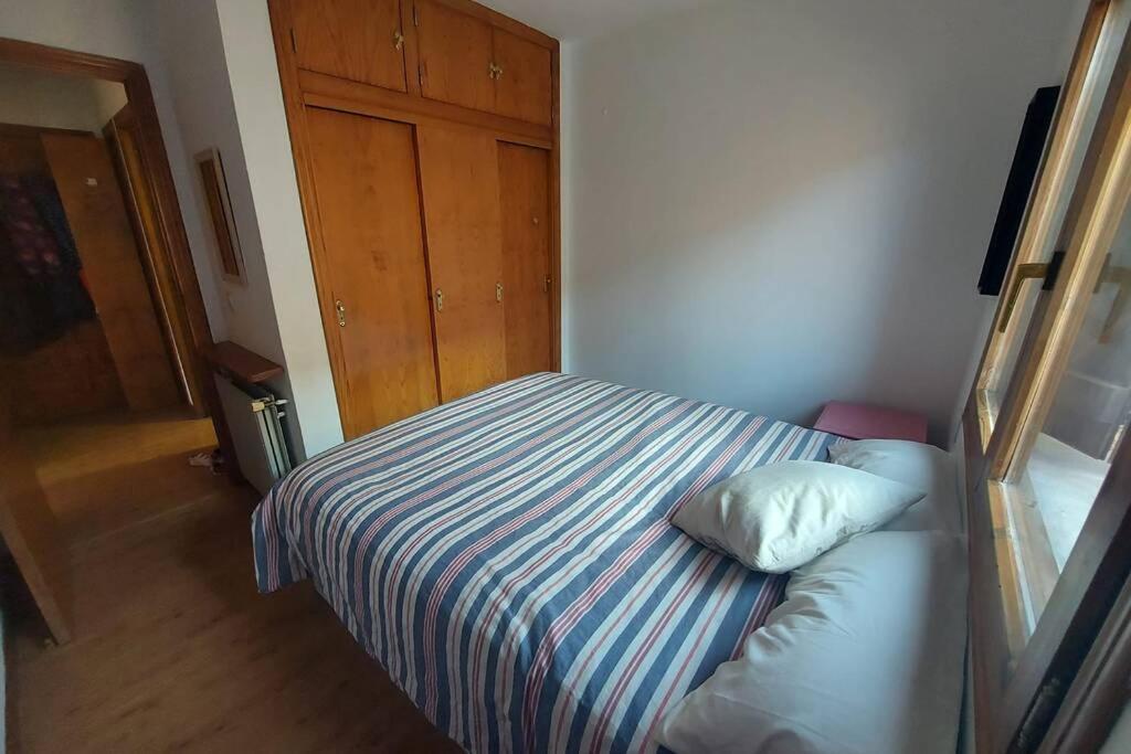 Bonito/céntrico apartamento con garaje en Sallent Sallent de Gállego Exterior foto