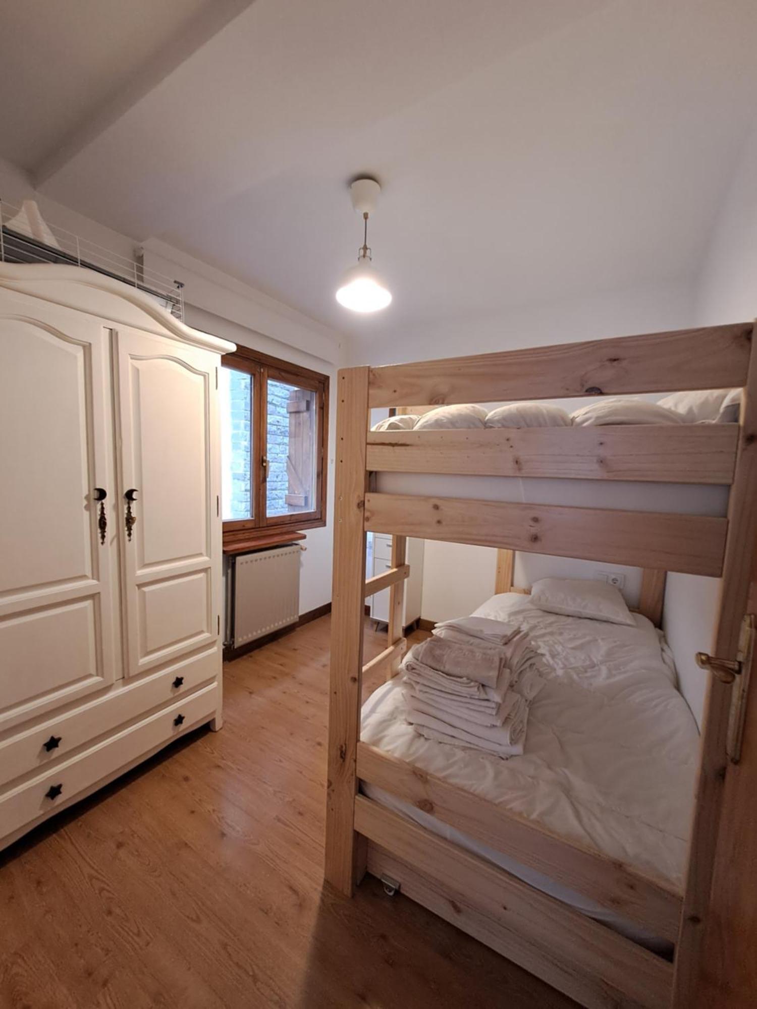 Bonito/céntrico apartamento con garaje en Sallent Sallent de Gállego Exterior foto